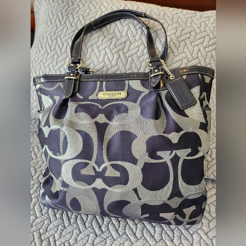 Coach Optic Signature Blue Metallic Jacquard Canvas & Leather F19675 Tote - EUC